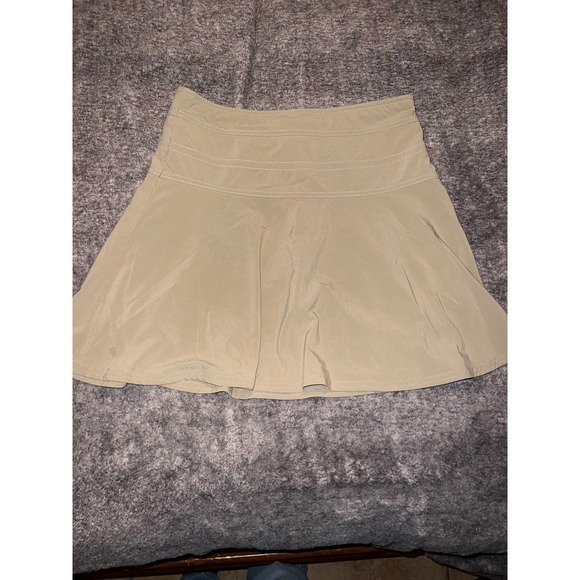 Athleta Pants - Athelta Skort Size 6 EUC